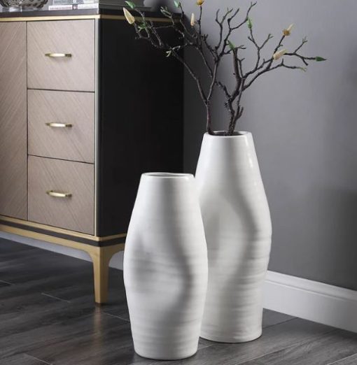 Guzzi Powder Vase (Small) - Image 2